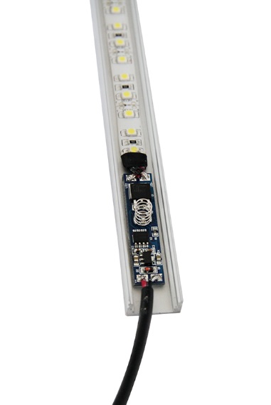 McLED dotykový stmívač LED pásku do hliníkových profilů s pamětí (ML-113.002.02.0)